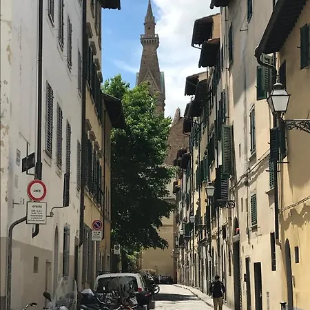 Cynthia's Garden - With Private Garden In Santa Croce Appartement *
