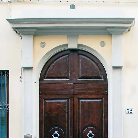 Cynthia's Garden - With Private Garden In Santa Croce Apartament *