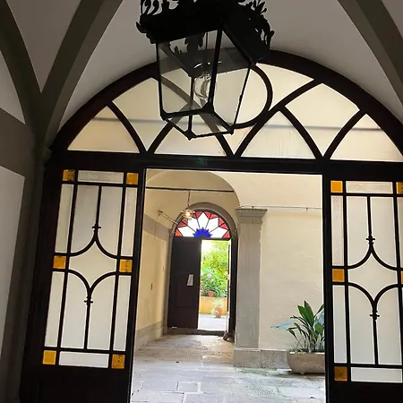 Cynthia's Garden - With Private Garden In Santa Croce * Florence