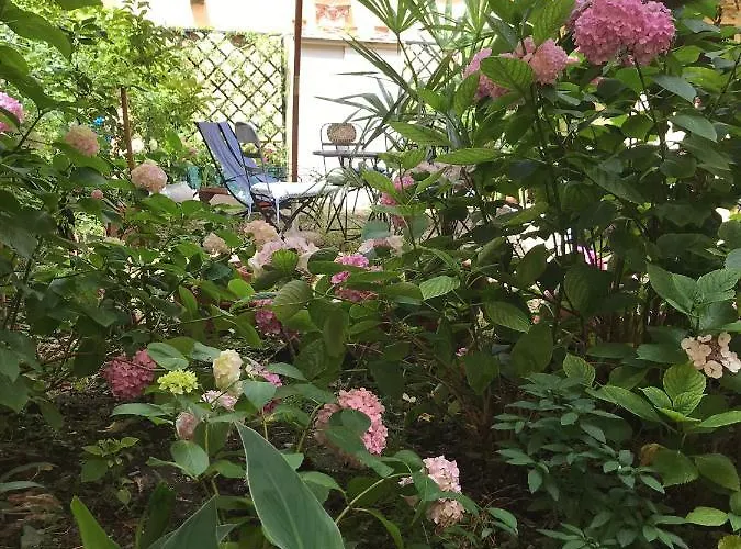 Apartmán Cynthia's Garden - With Private Garden In Santa Croce