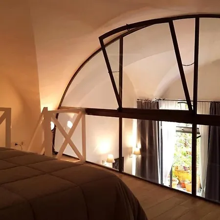 Cynthia's Garden - With Private Garden In Santa Croce *